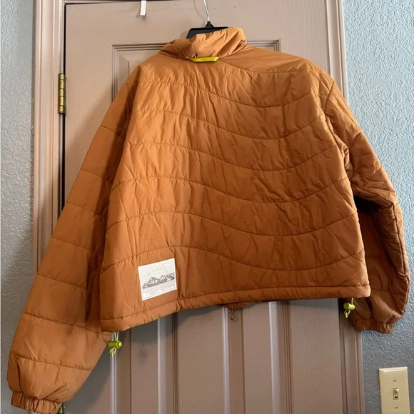 Columbia Women's Wallowa Insulated
Cropped Jacket - Picture 10 of 13